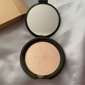 Brand New Original Becca Champagne Pop Highlighter